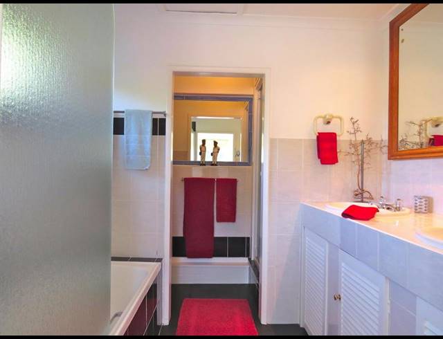 1 BEDROOM PROPERTY TO RENT IN HELGARDA ESTATE